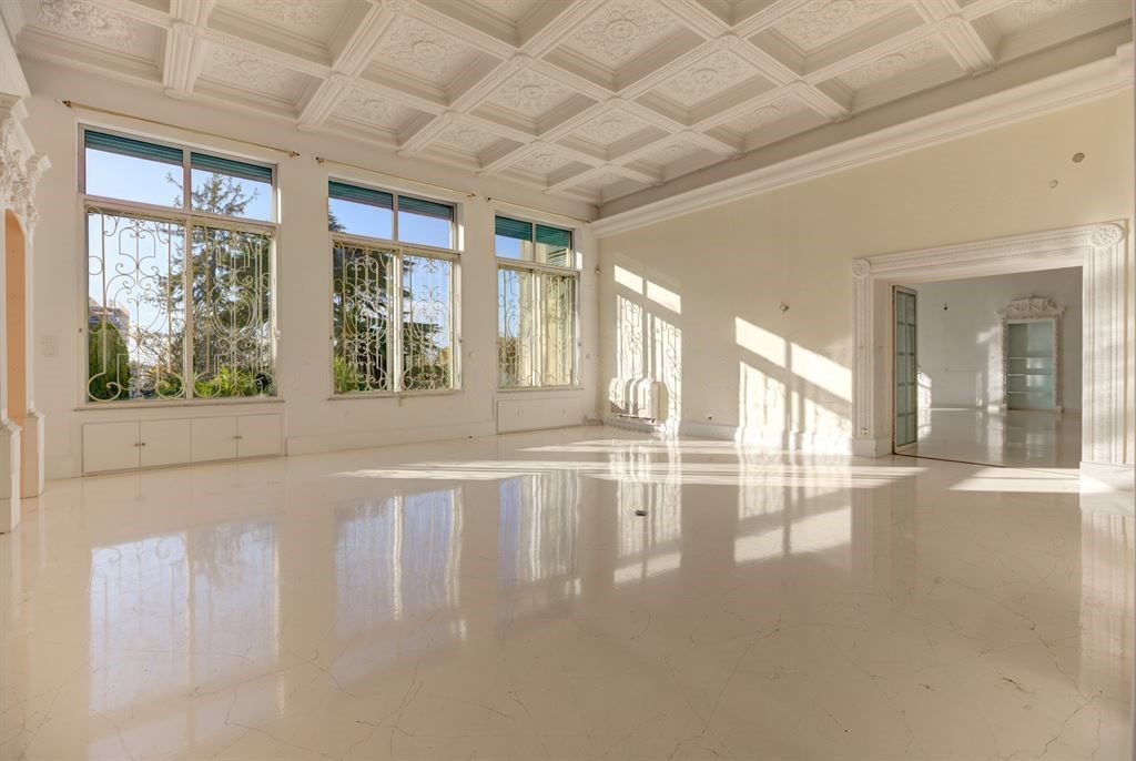 Apartment in Cannes, France, 246 m² - picture 3