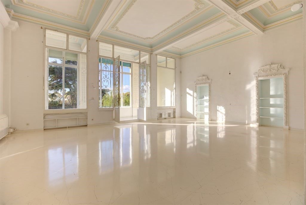 Apartment in Cannes, France, 246 m² - picture 6