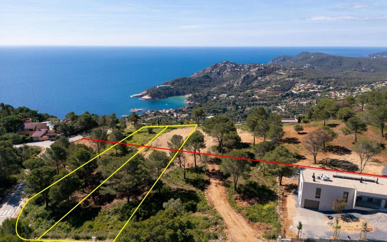 Land in Begur, Spain, 1 386 m² - picture 1