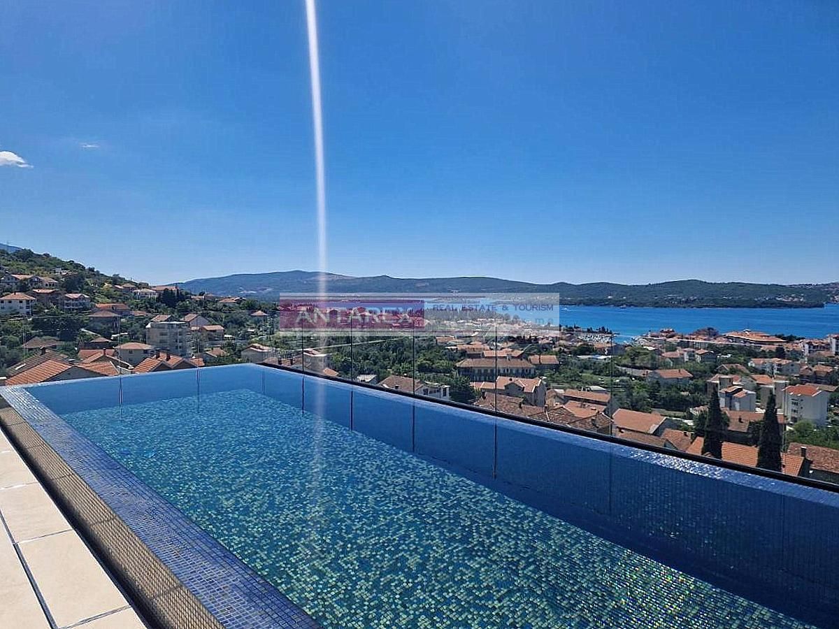 Apartment in Tivat, Montenegro, 55 m² - Foto 1
