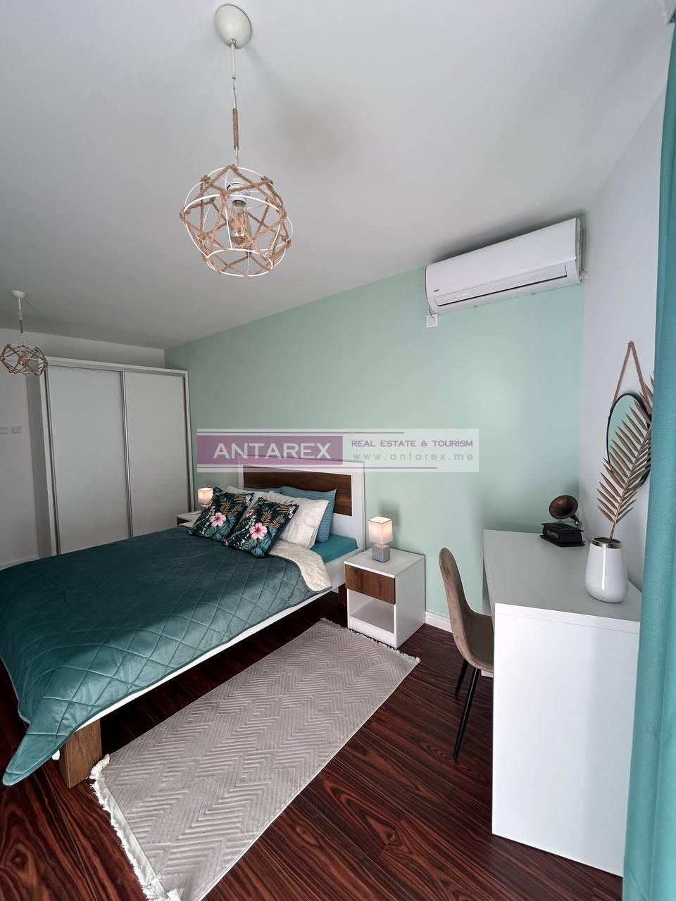 Apartment in Petrovac, Montenegro, 85 m² - picture 6