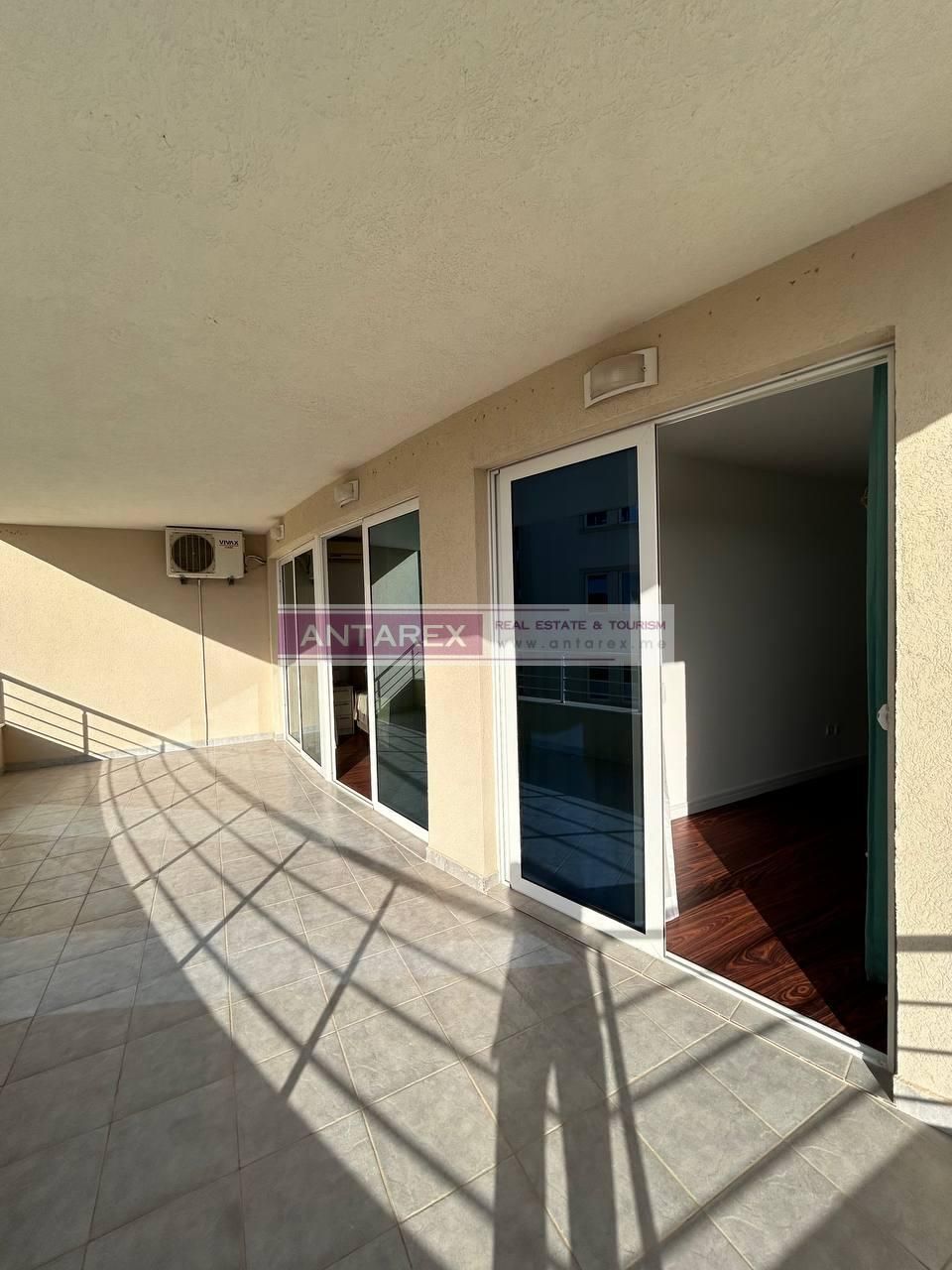 Apartment in Petrovac, Montenegro, 85 m² - picture 12