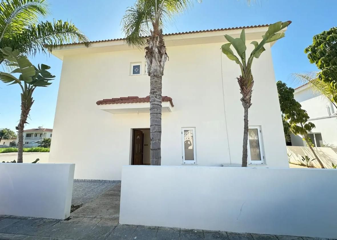 Maison à Agia Napa, Chypre, 154 m² - image 1