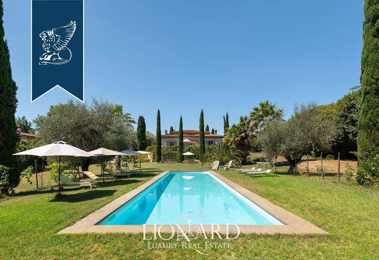 Villa in Rome, Italy, 460 m² - picture 1