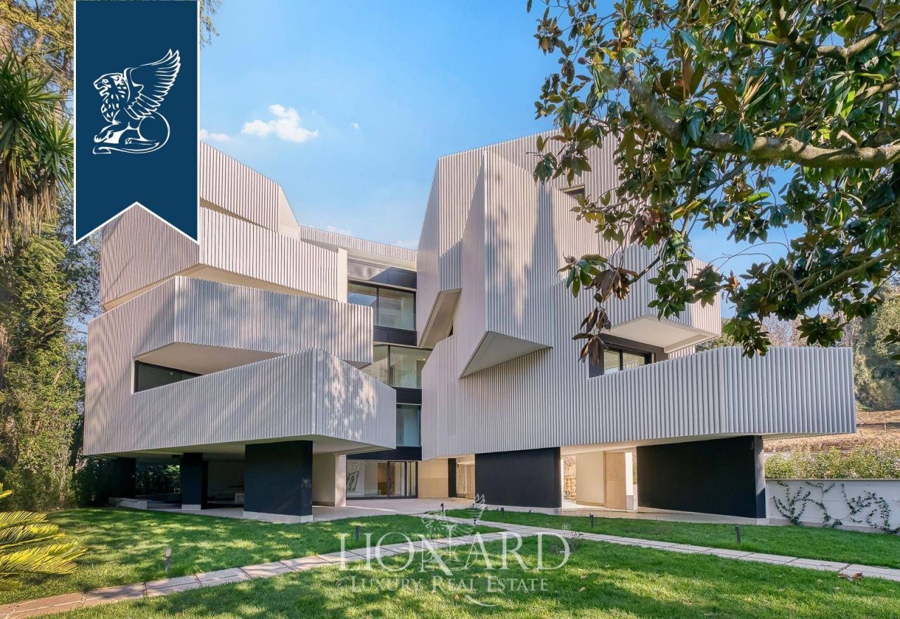 Villa en Roma, Italia, 842 m² - imagen 1