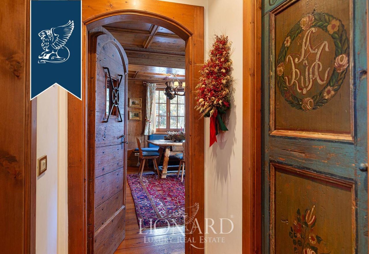 Villa en Cortina d'Ampezzo, Italia, 893 m² - imagen 14