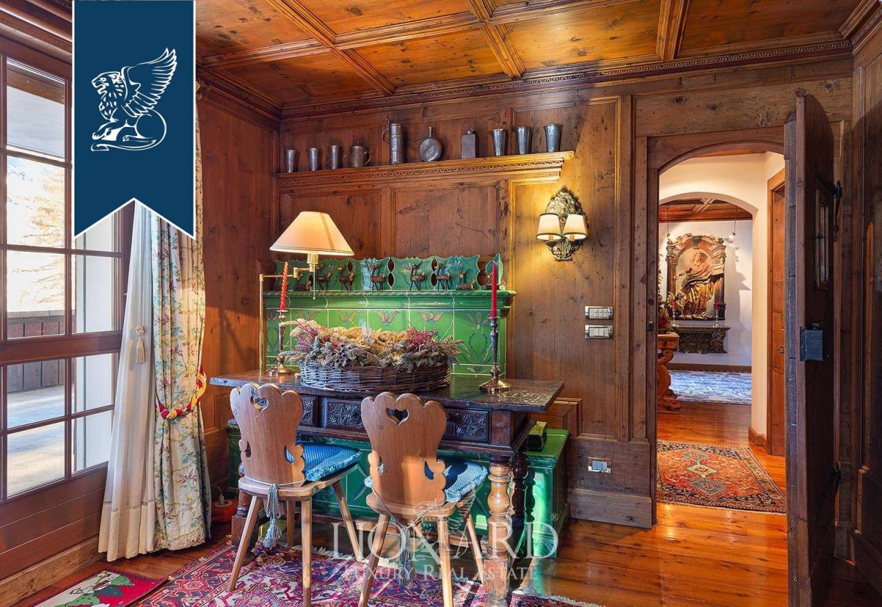 Villa en Cortina d'Ampezzo, Italia, 893 m² - imagen 16