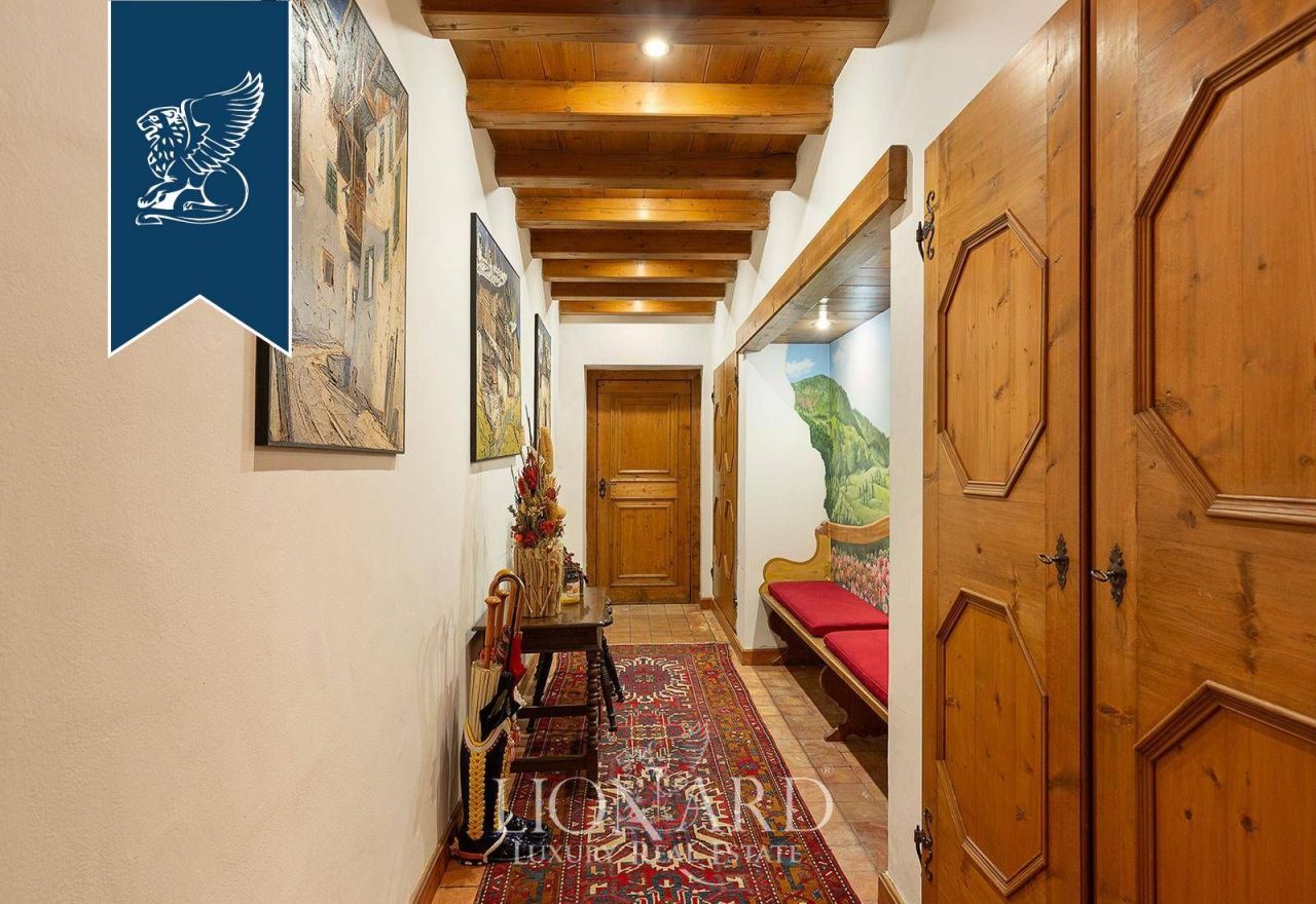 Villa en Cortina d'Ampezzo, Italia, 893 m² - imagen 17