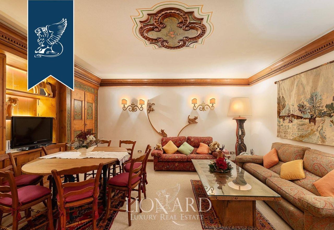 Villa en Cortina d'Ampezzo, Italia, 893 m² - imagen 19