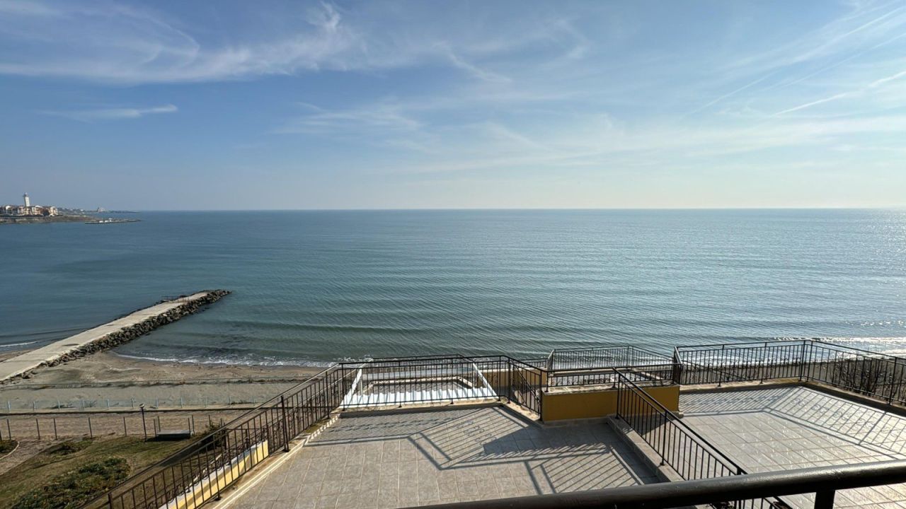 Apartment in Aheloy, Bulgarien, 155 m² - Foto 1