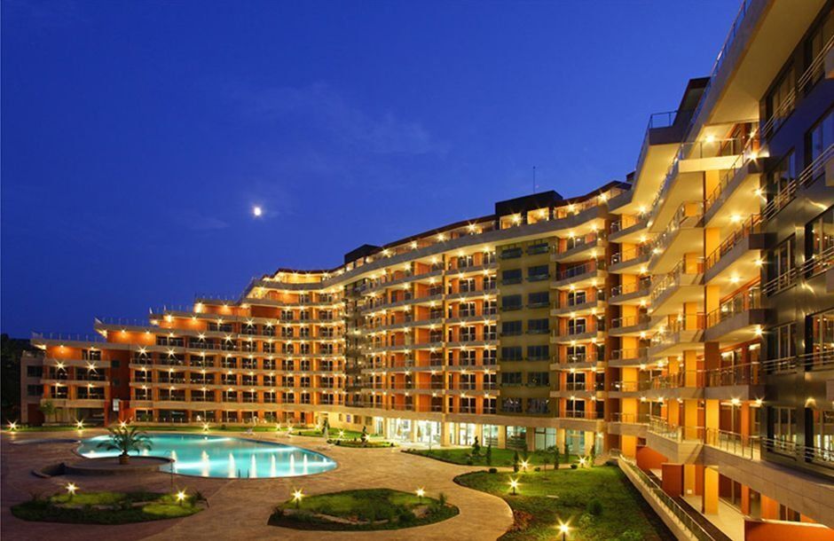 Appartement à Slantchev Briag, Bulgarie, 128 m² - image 1