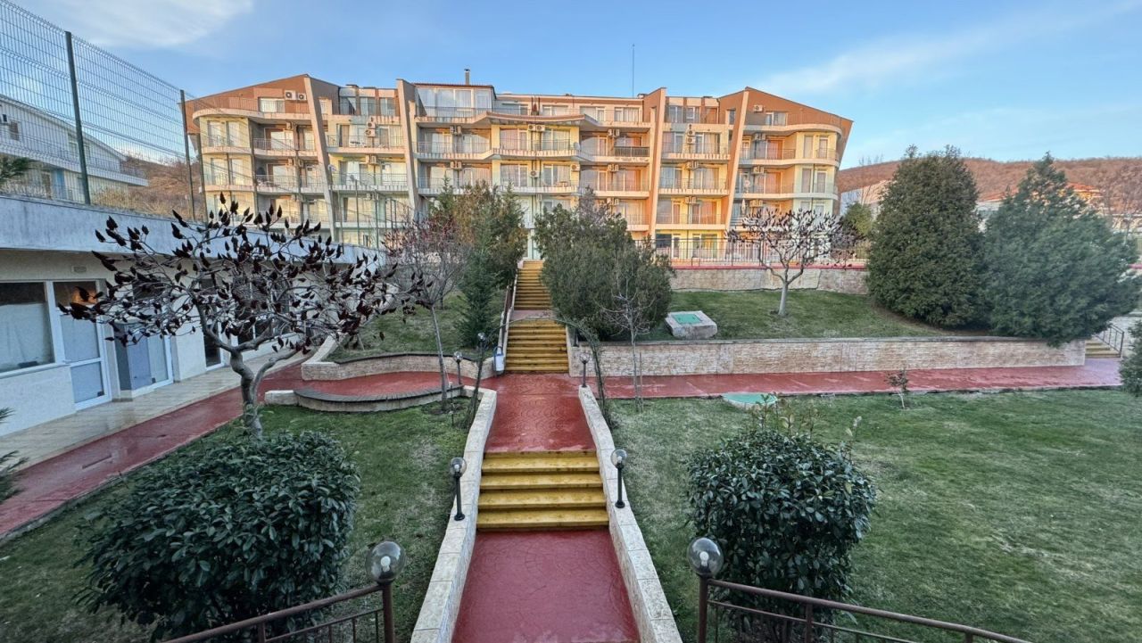 Apartment in Kosharitsa, Bulgaria, 53 m² - picture 1