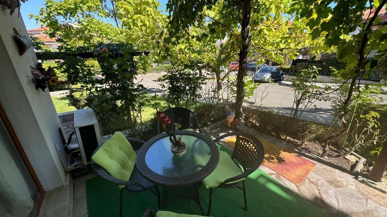 Appartement à Kablechkovo, Bulgarie, 76 m² - image 1