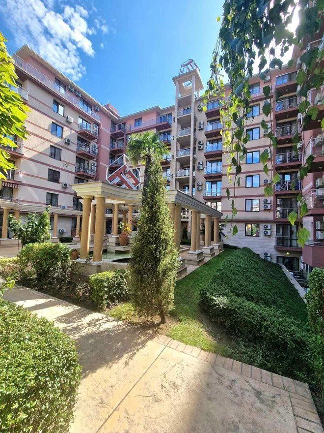 Appartement à Slantchev Briag, Bulgarie, 45 m² - image 1