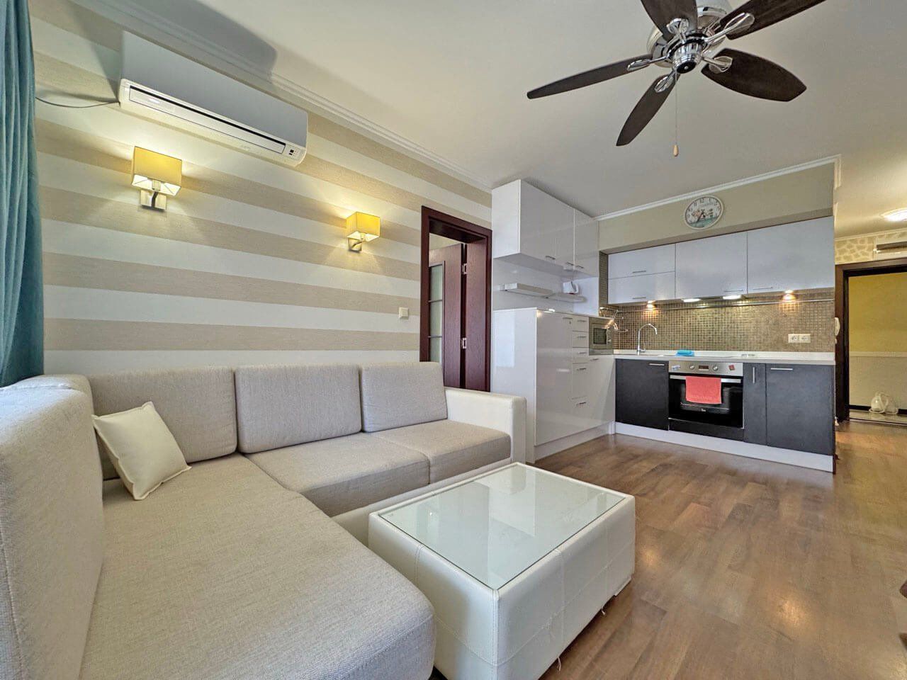 Appartement à Pomorie, Bulgarie, 60 m² - image 1