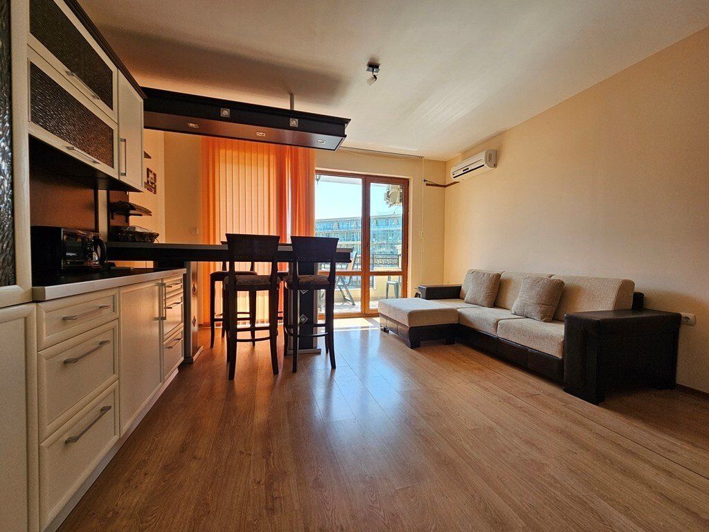 Appartement à Slantchev Briag, Bulgarie, 92 m² - image 4