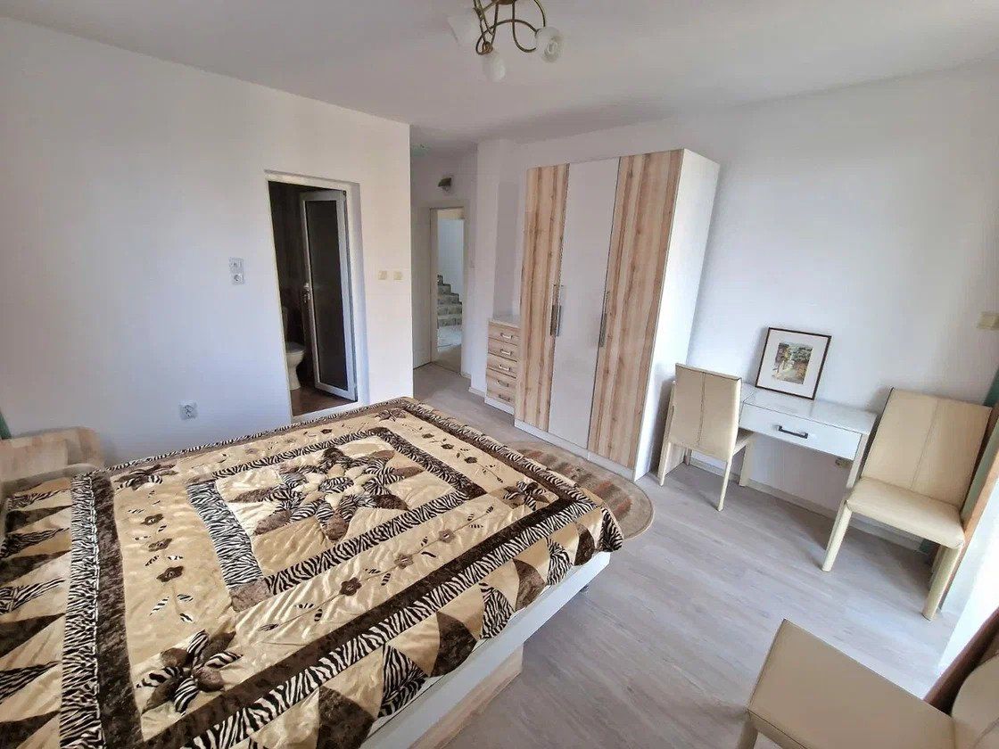 Casa adosada en Nesebar, Bulgaria, 380 m² - imagen 8