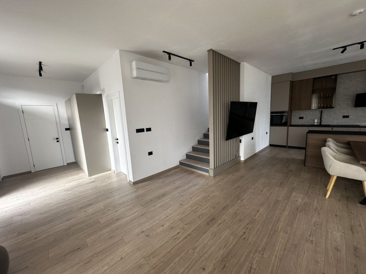 Villa Manastirski, Bulgaria, 301 m² - picture 11