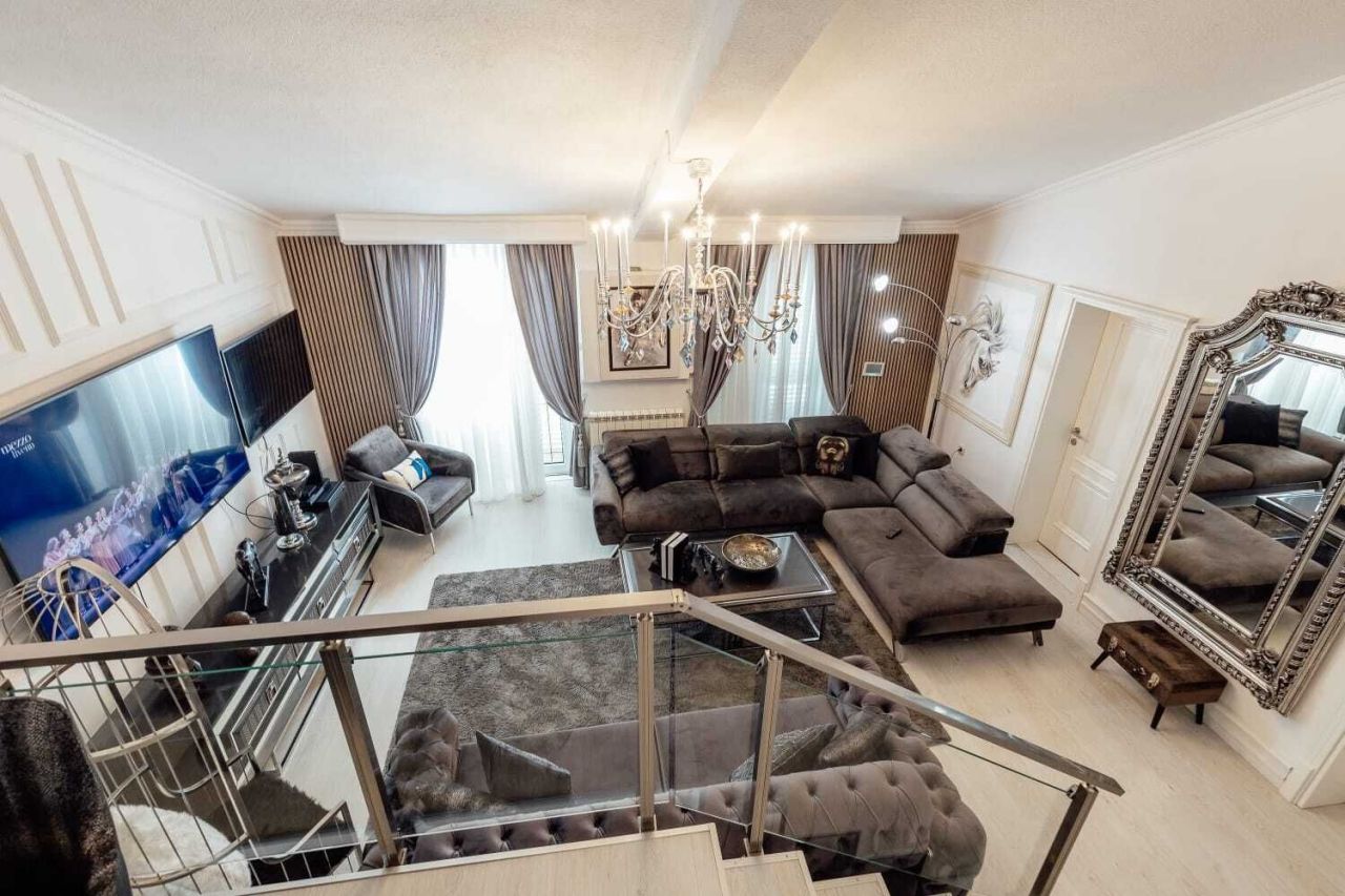 Penthouse in Herceg-Novi, Montenegro, 180 m² - Foto 1
