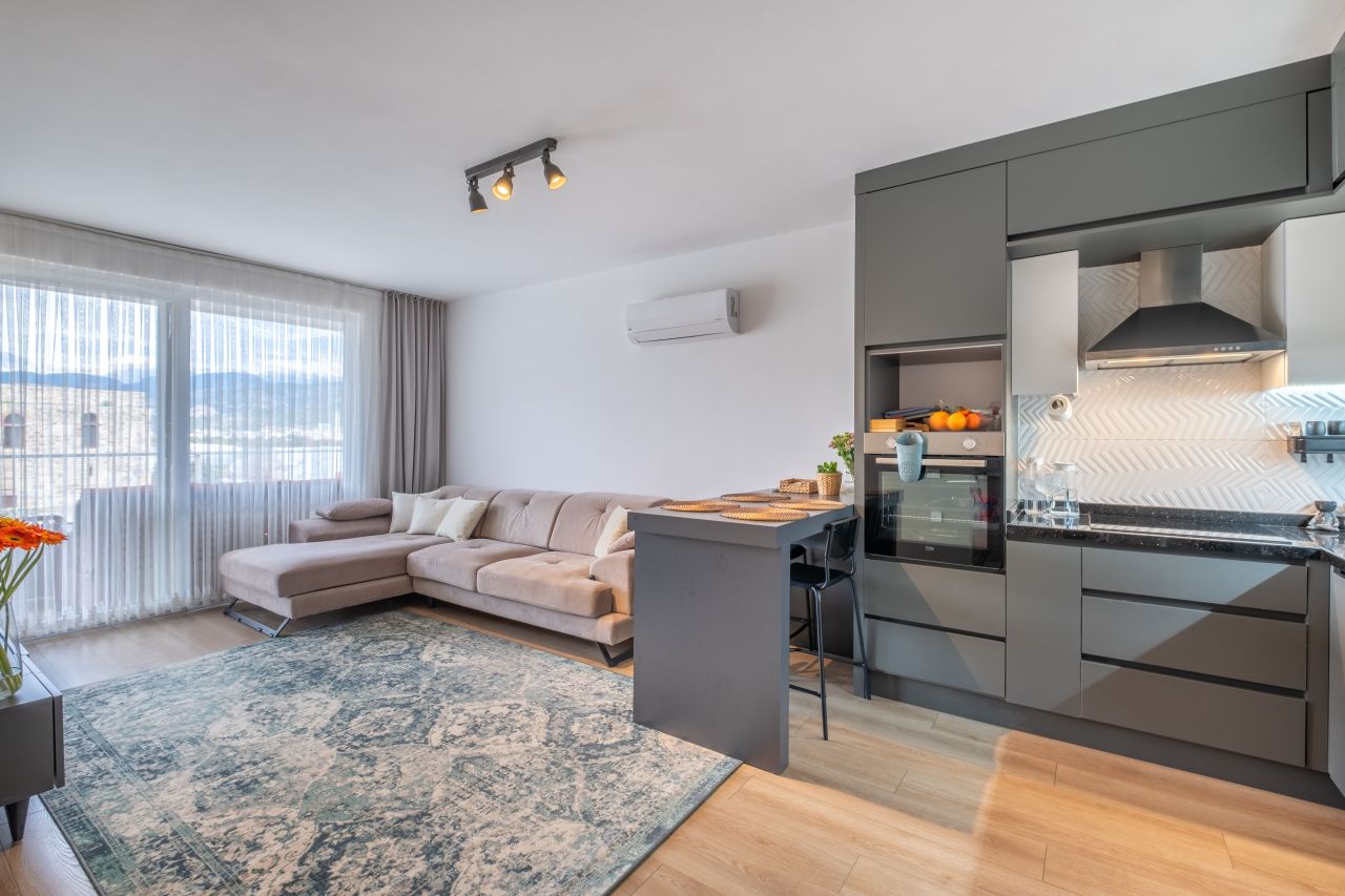 Flat in Alanya, Turkey, 120 m² - picture 1