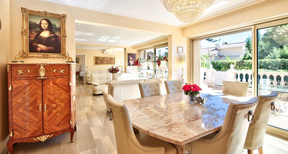 Apartment in Beaulieu-sur-Mer, France, 160 m² - picture 4