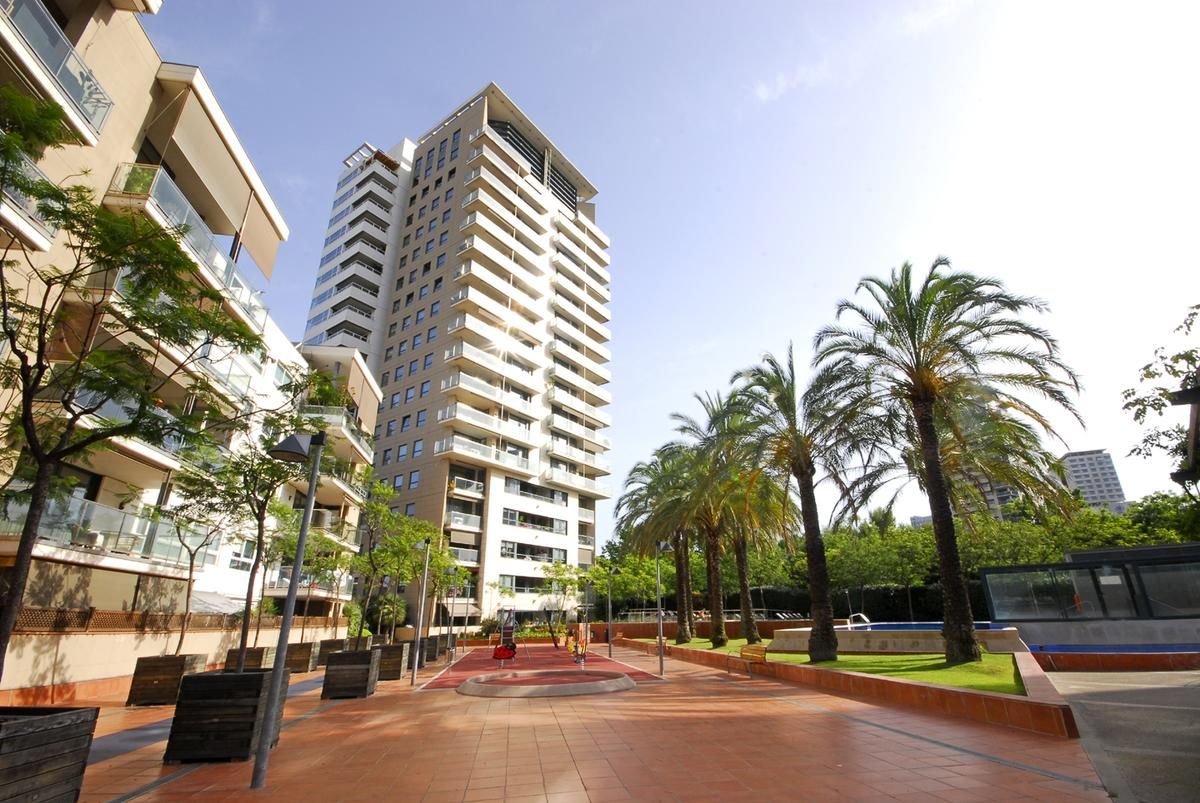 Piso en Barcelona, España, 176 m² - imagen 1