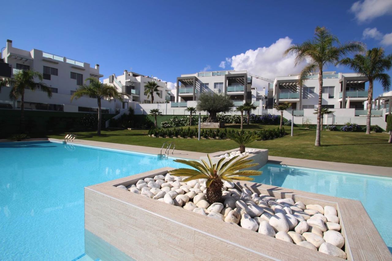 Piso en la Costa Blanca, España, 63 m² - imagen 1