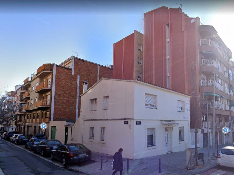 Grundstück in Barcelona, Spanien, 256 m² - Foto 1