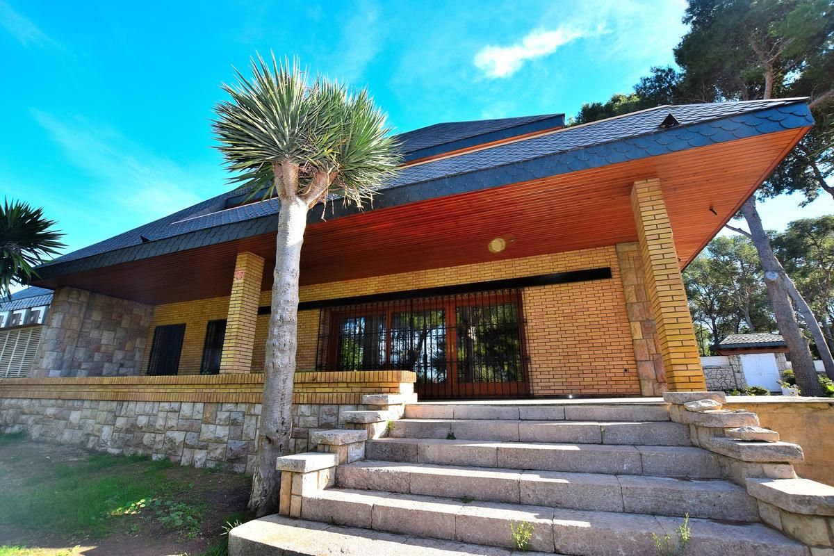 Haus in Costa Daurada, Spanien, 468 m² - Foto 1