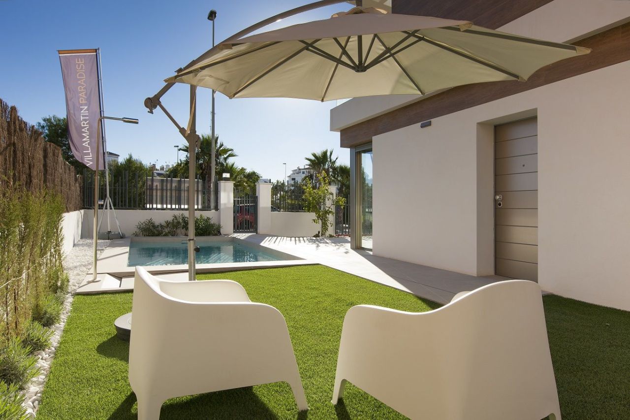 Haus in Costa Blanca, Spanien, 194 m² - Foto 1