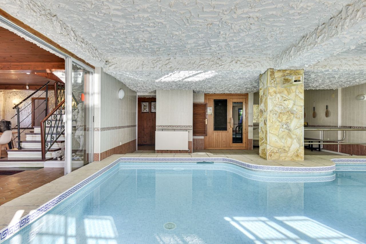 Maison sur la Costa Brava, Espagne, 381 m² - image 1