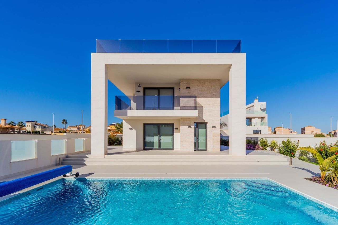 Haus in Costa Blanca, Spanien, 380 m² - Foto 1