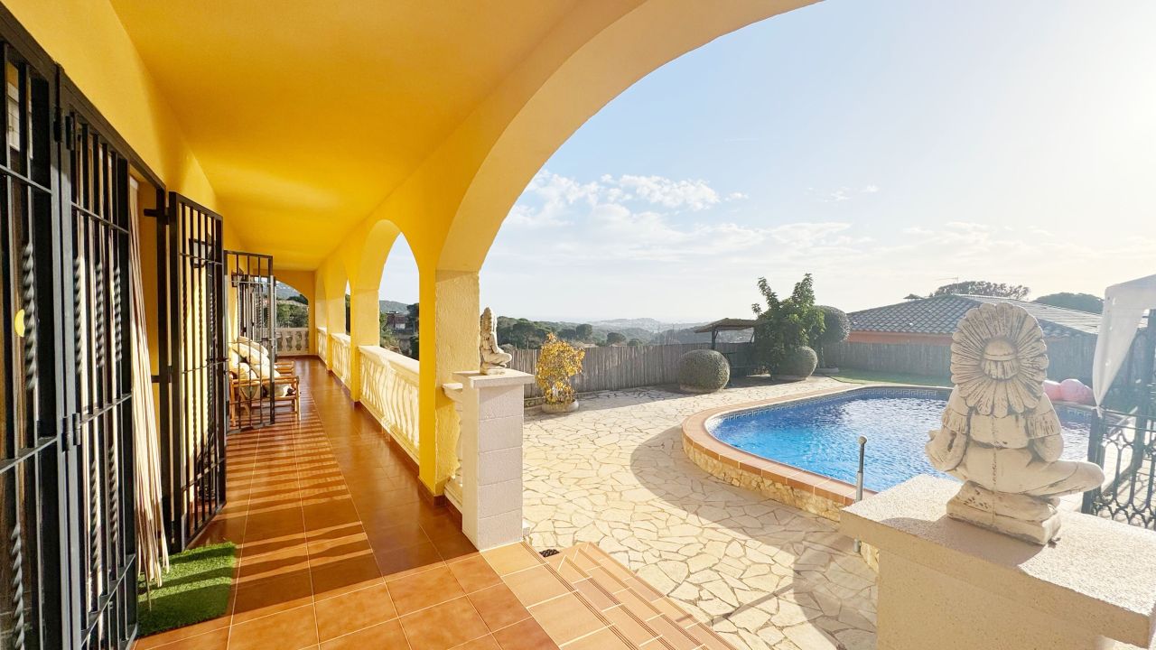 Maison sur la Costa Brava, Espagne, 291 m² - image 1