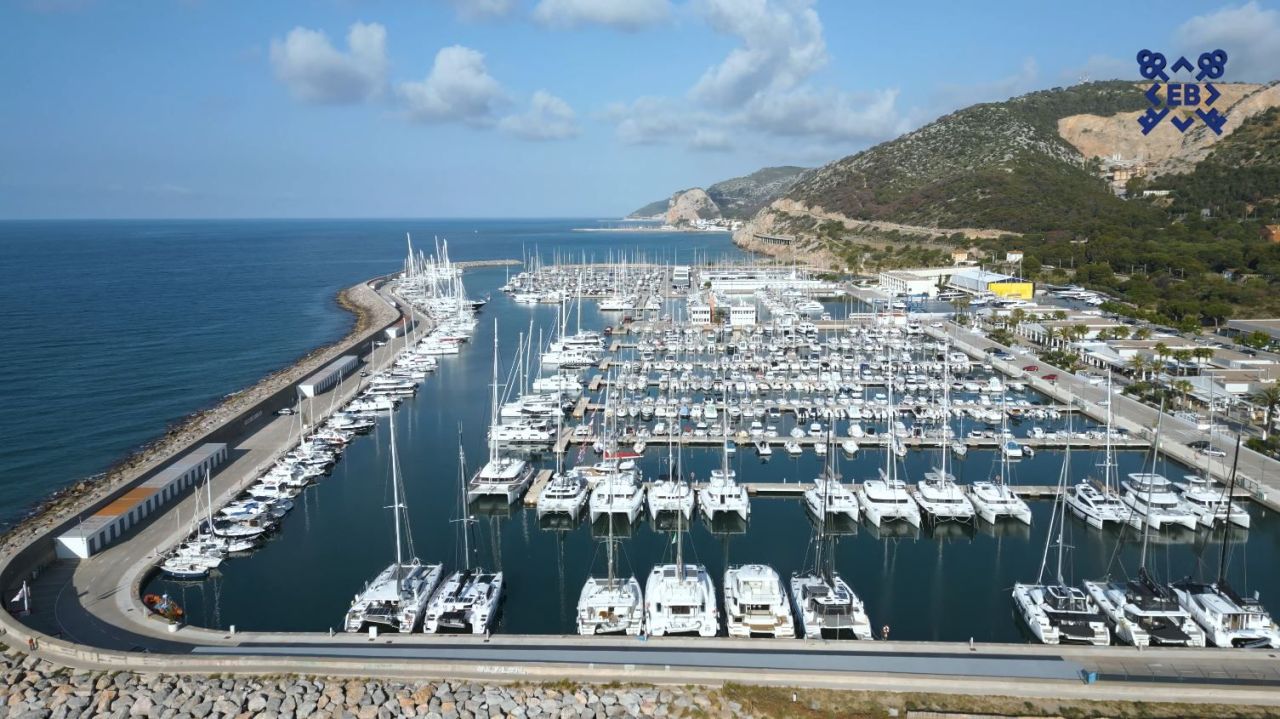 House in Costa del Garraf, Spain, 328 m² - picture 1