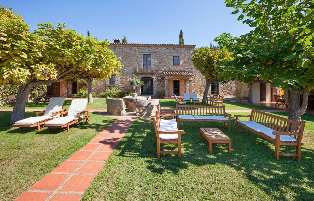 Casa Ispaniya, España, 865 m² - imagen 1