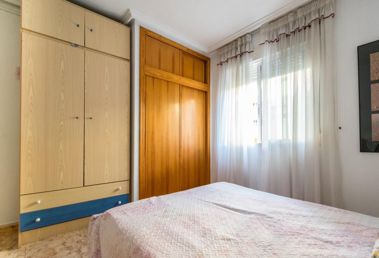 Flat in Torrevieja, Spain, 66 m² - picture 9