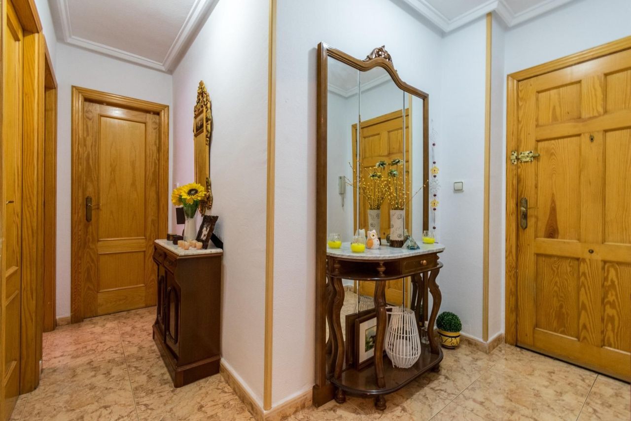 Flat in Torrevieja, Spain, 66 m² - picture 13