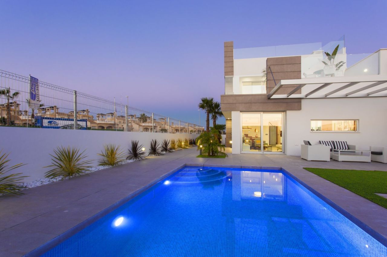 Haus in Costa Blanca, Spanien, 124 m² - Foto 1