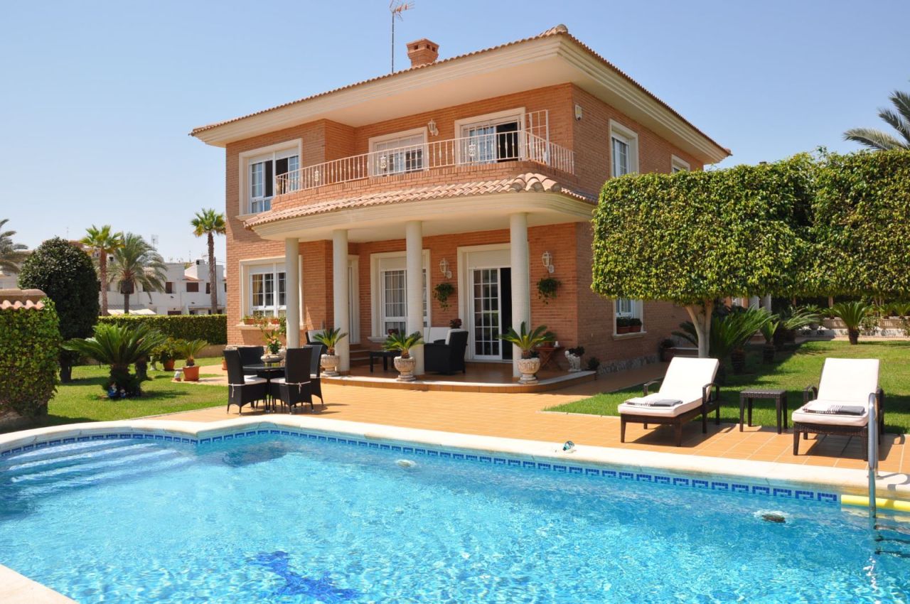 House on Costa Blanca, Spain, 400 m² - picture 1