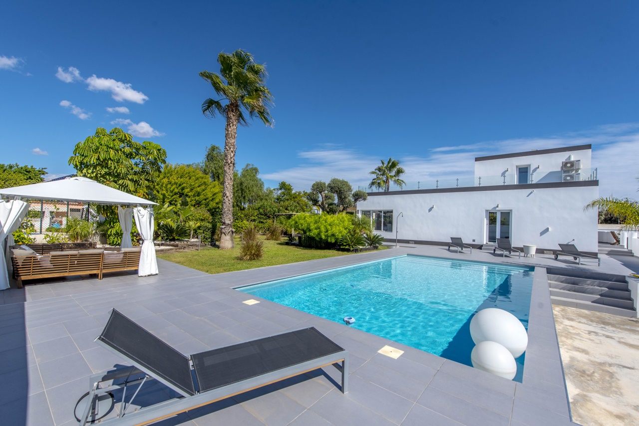 House on Costa Blanca, Spain, 195 m² - picture 1
