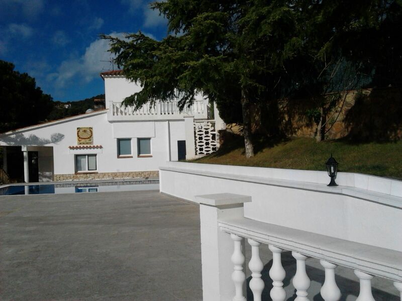 House on Costa Brava, Spain, 696 m² - picture 1