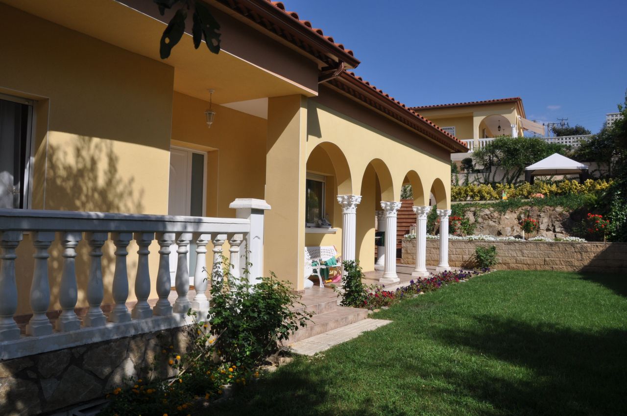 Haus in Costa Brava, Spanien, 225 m² - Foto 1
