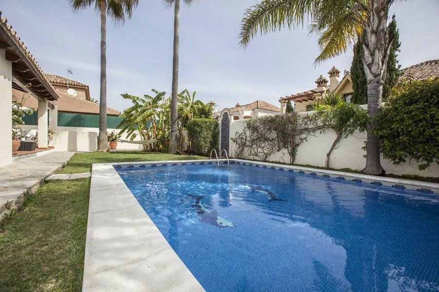 House Ispaniya, Spain, 356 m² - picture 1
