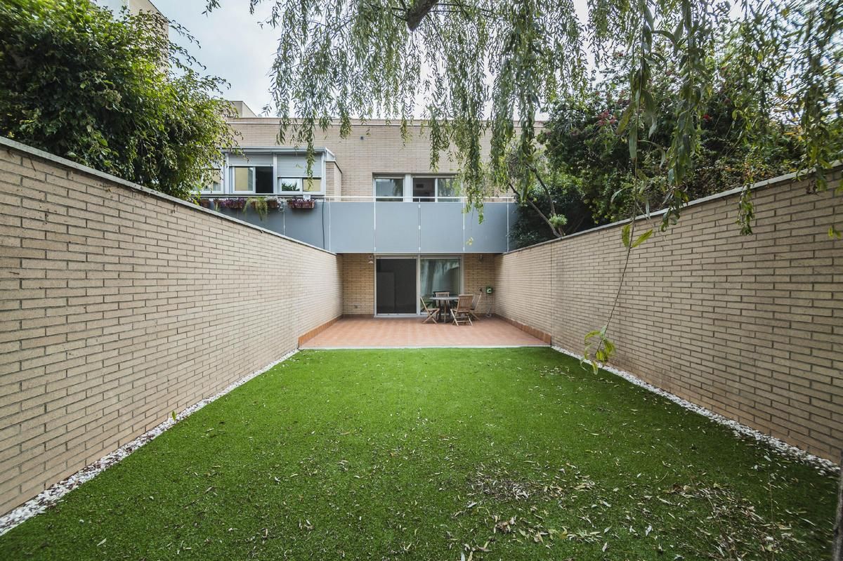 Maison urbaine à Barcelone, Espagne, 273 m² - image 1
