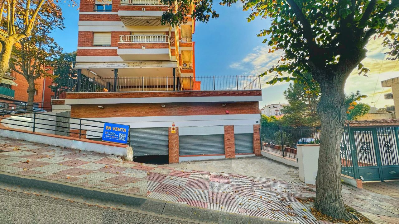 Commercial property on Costa Brava, Spain, 730 m² - picture 1