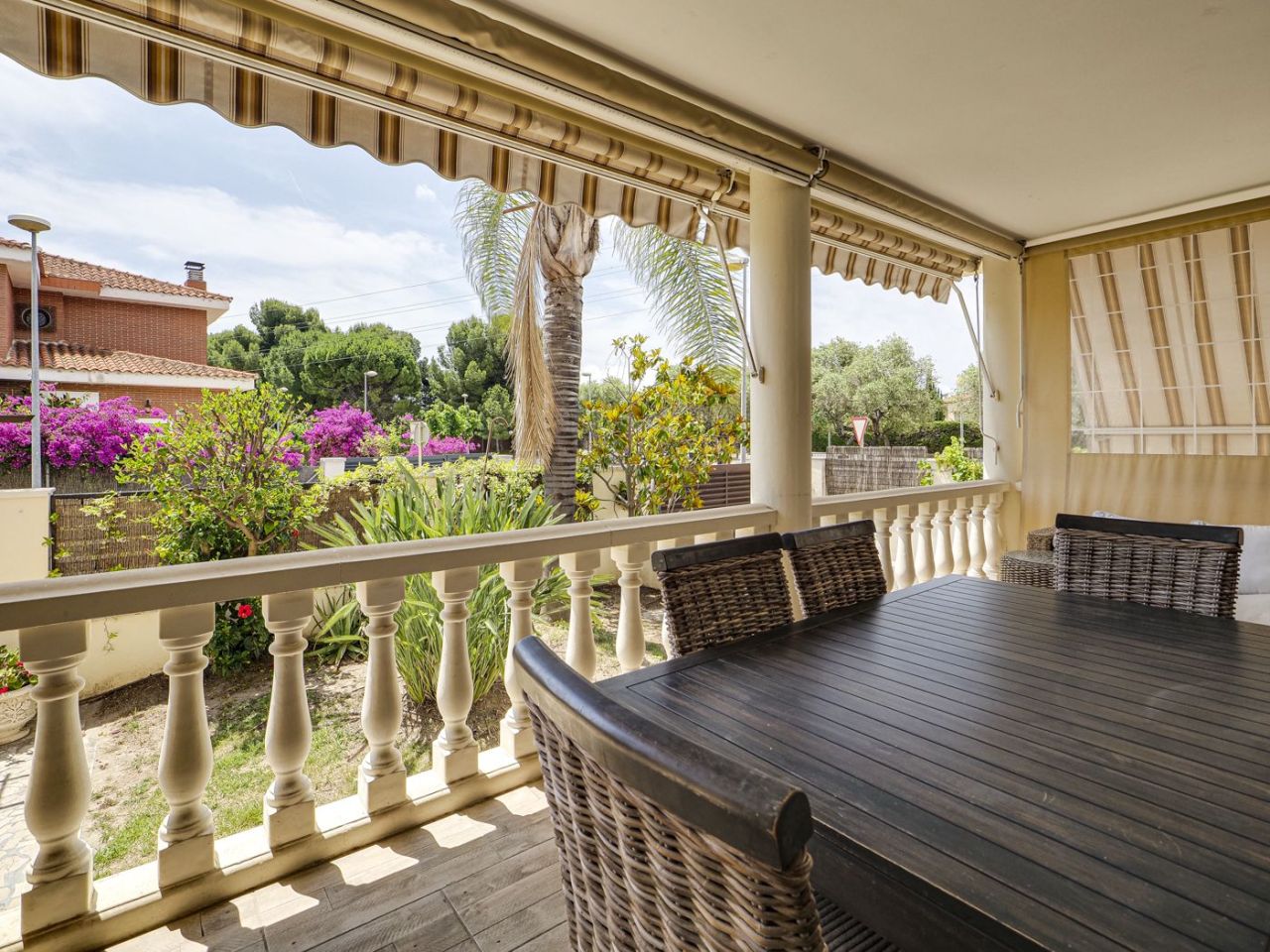 House on Costa Daurada, Spain, 310 m² - picture 1