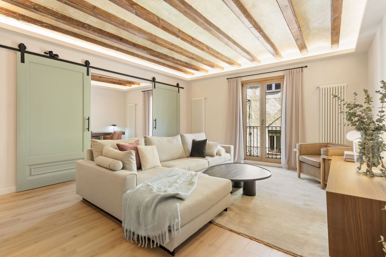 Wohnung in Barcelona, Spanien, 140 m² - Foto 1