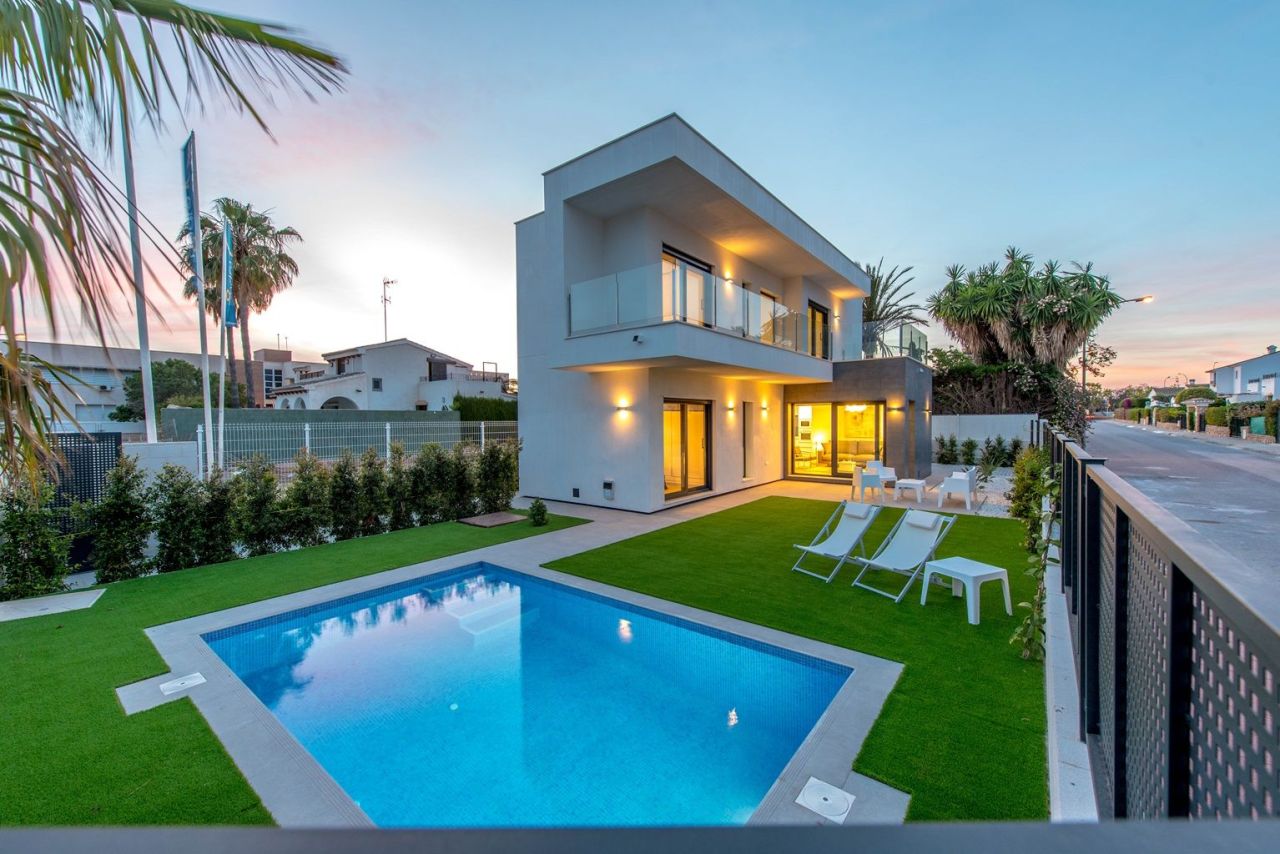 Casa en la Costa Cálida, España, 134 m² - imagen 1