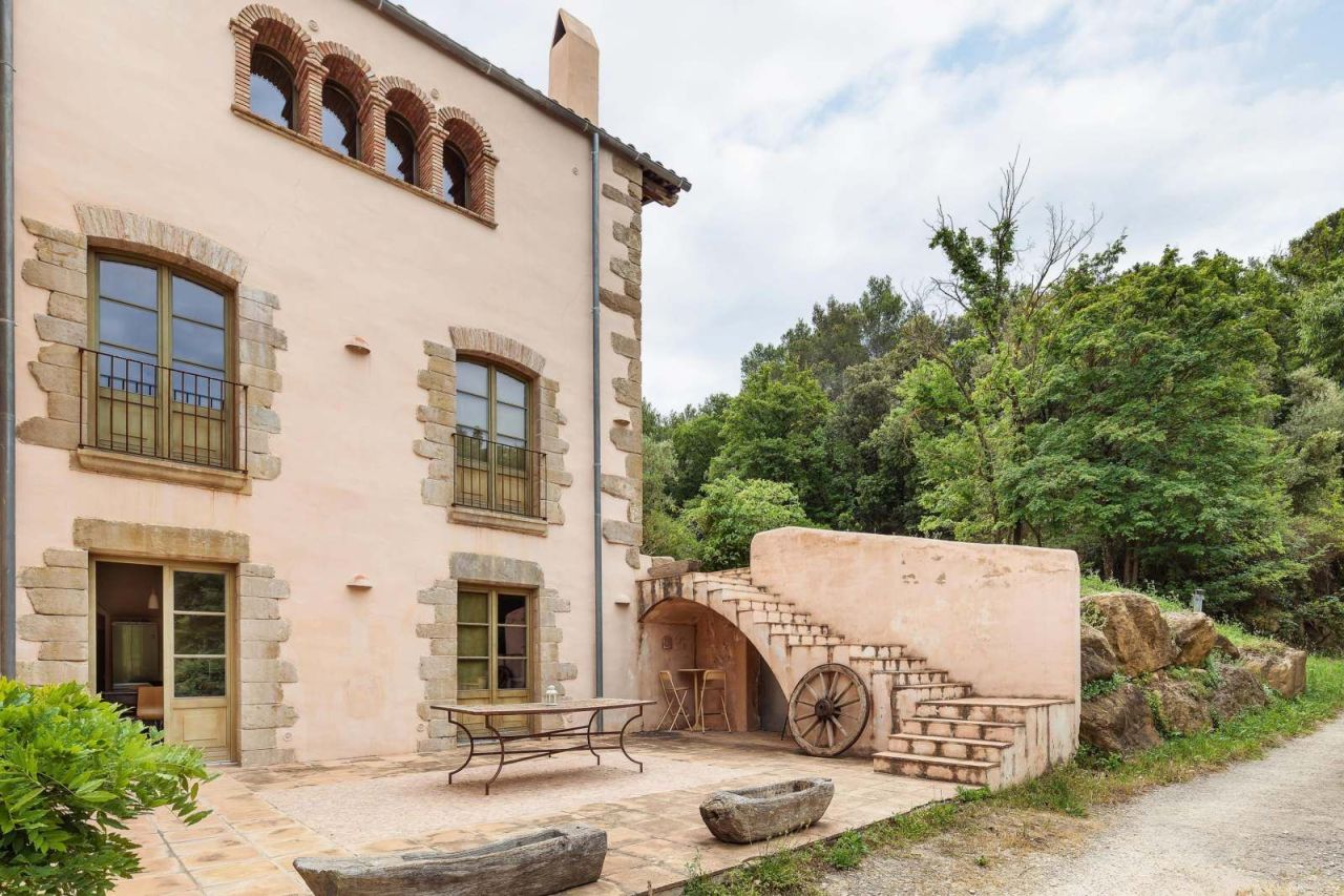 House on Costa Brava, Spain, 645 m² - picture 1