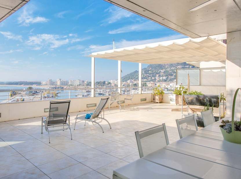 Wohnung in Costa Brava, Spanien, 300 m² - Foto 1
